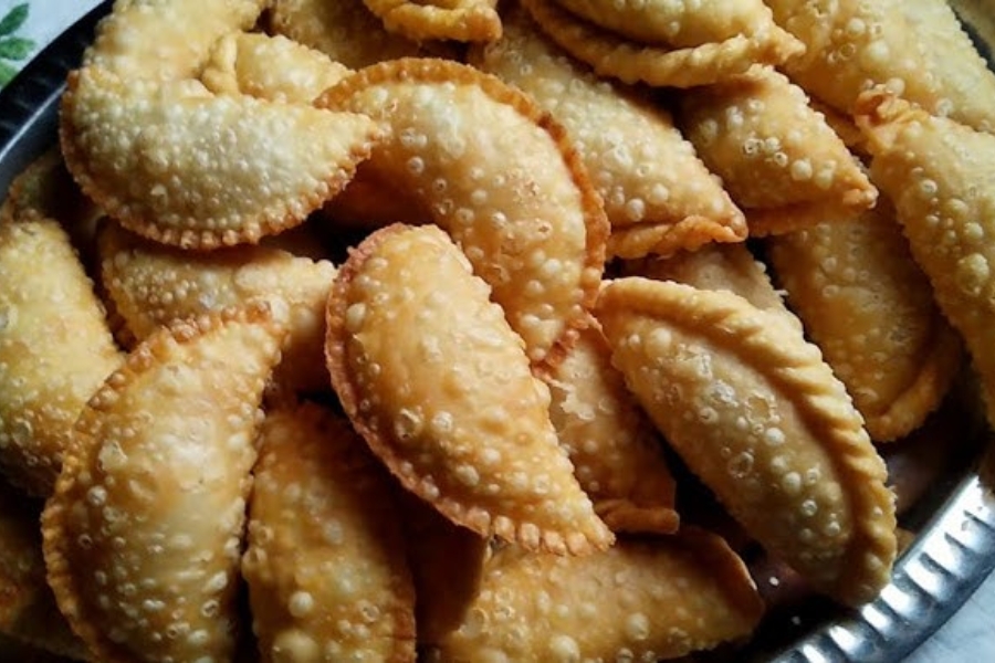 Gunjhiya